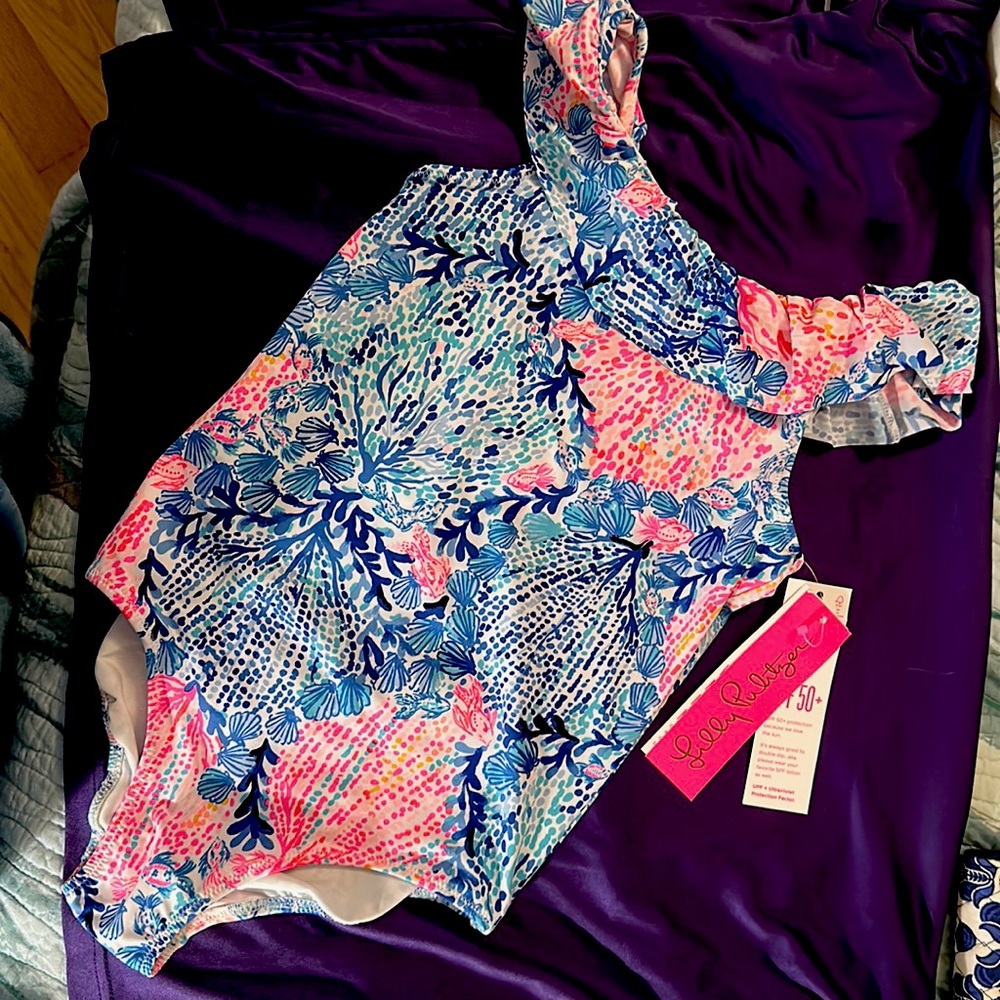 New Lilly multicolored size 7 swimsuit